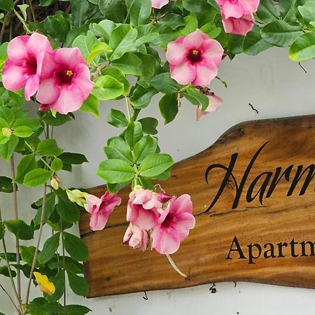 Harmony Self-Catering Apartments Beau Vallon  Kültér fotó