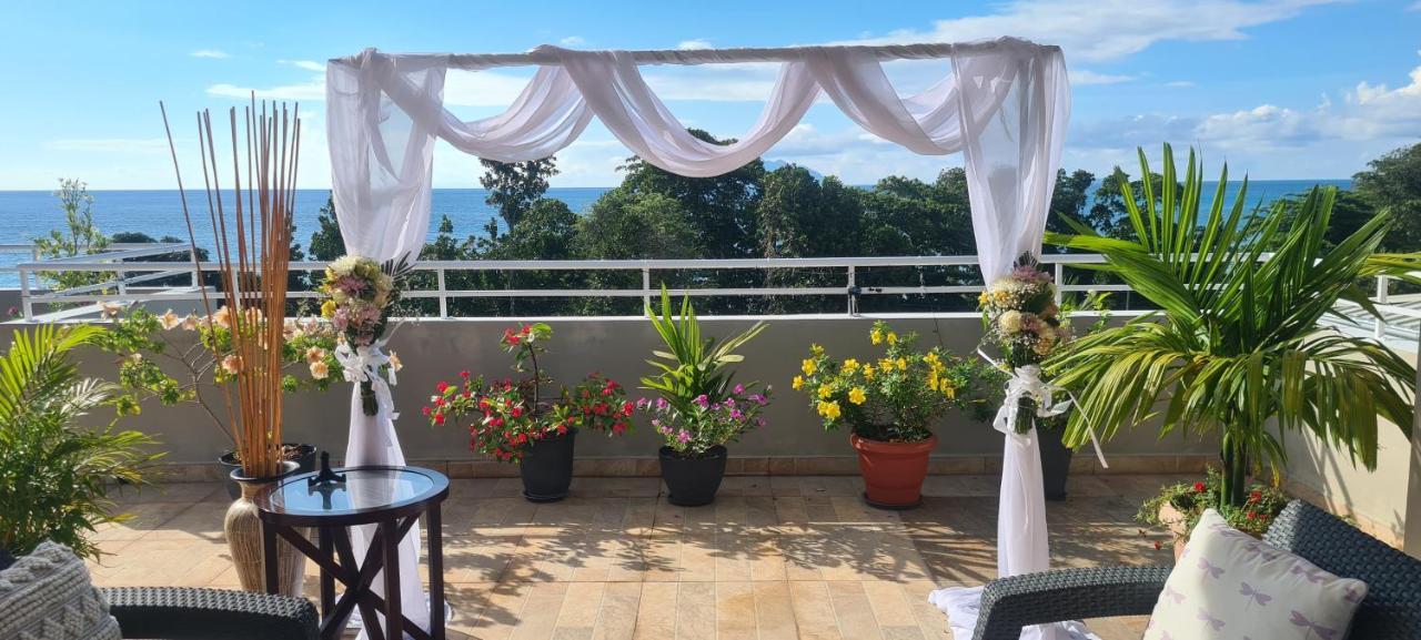 Harmony Self-Catering Apartments Beau Vallon  Kültér fotó